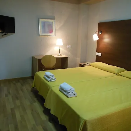 Hotel Embajador 2*