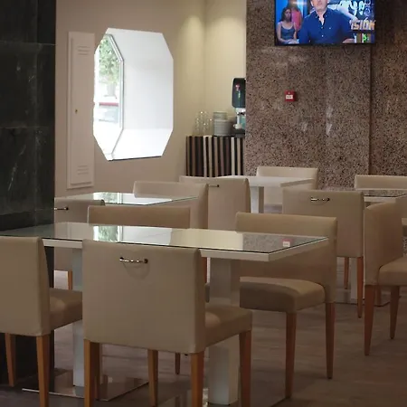 Embajador Hotel 2*