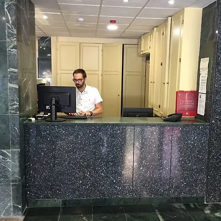 Embajador 2*