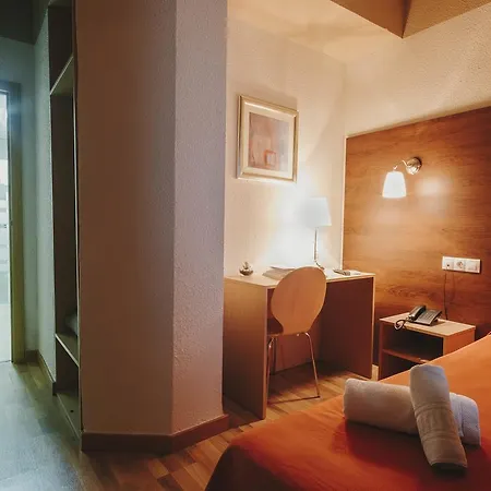 Embajador Hotel 2*