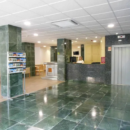 Hotel Embajador 2*