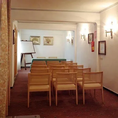 Embajador Hotel 2*