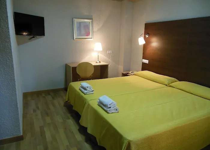 Hotel Embajador 2*