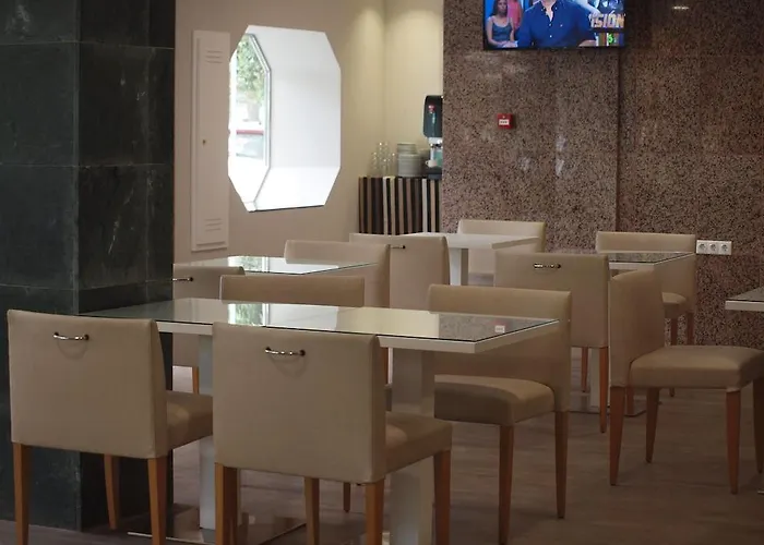 Embajador Hotel 2*
