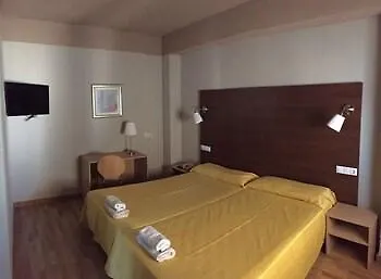 Embajador 2*