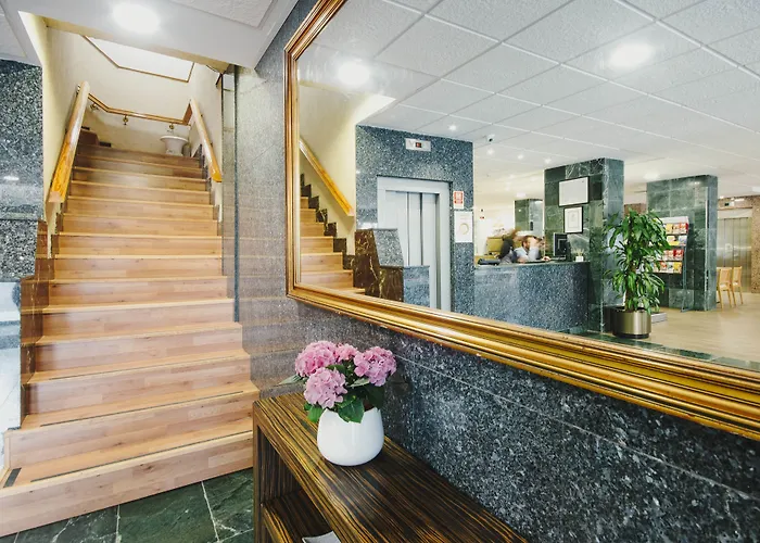 Embajador Hotel 2*